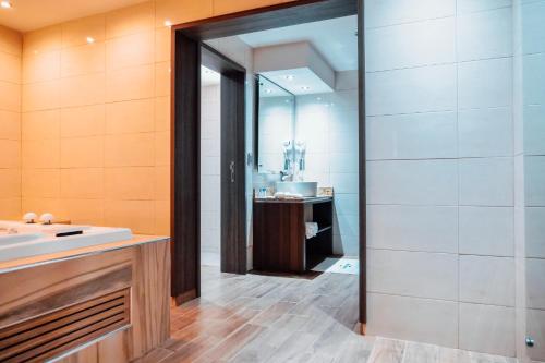 kavia meoqui hotel and suites