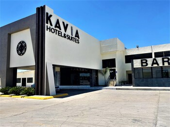 kavia meoqui hotel and suites