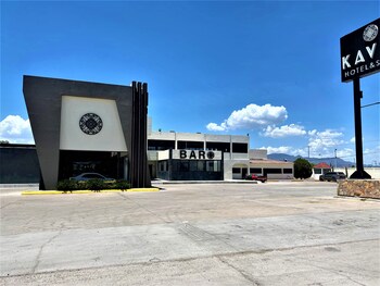 kavia meoqui hotel and suites