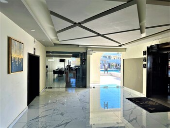 kavia meoqui hotel and suites
