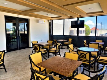 kavia meoqui hotel and suites
