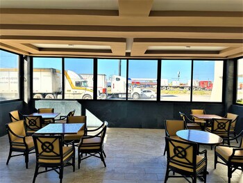 kavia meoqui hotel and suites