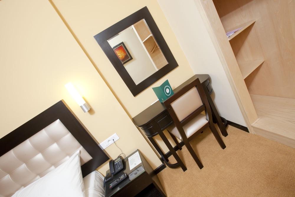 alwalid hotel