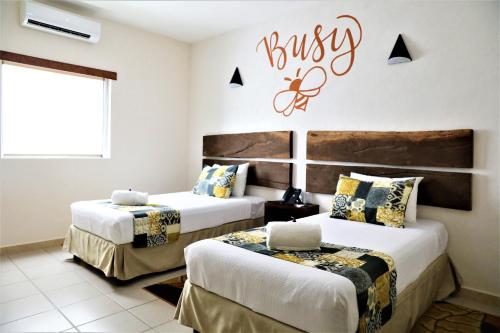 12 bees hotel