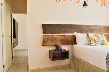 12 bees hotel