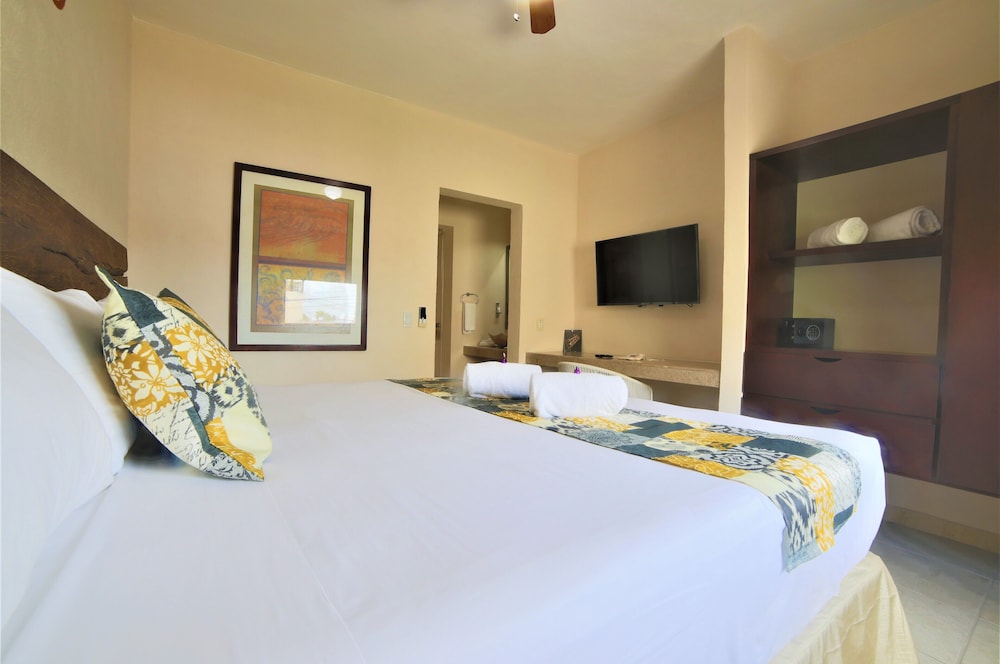 12 bees hotel