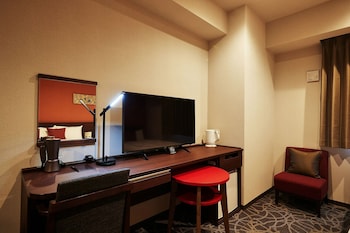 ysinn naha orokuekimae