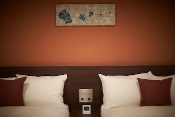 ysinn naha orokuekimae