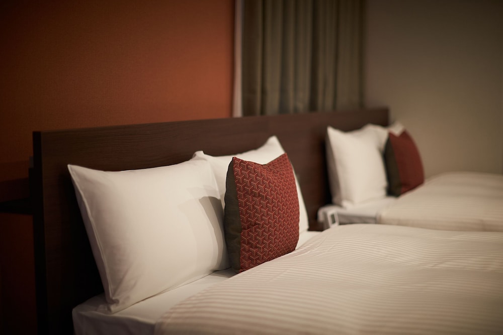 ysinn naha orokuekimae