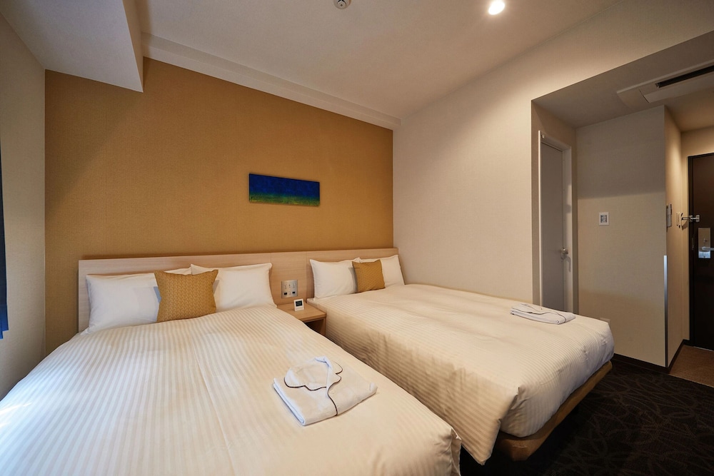 ysinn naha orokuekimae