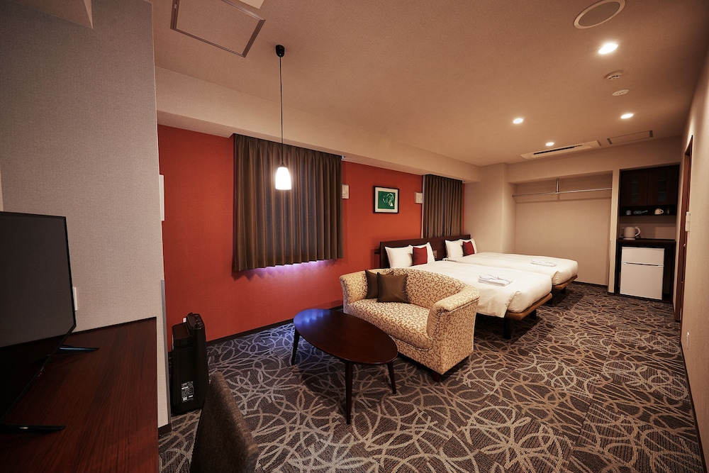 ysinn naha orokuekimae