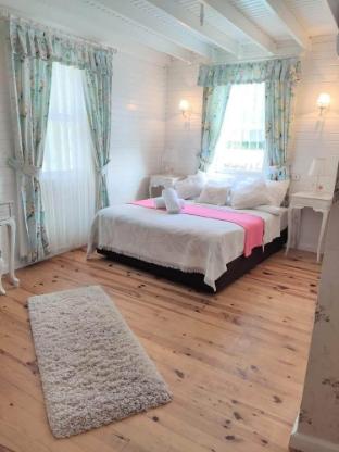 lotus restaurant and home