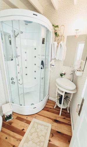 lotus restaurant and home