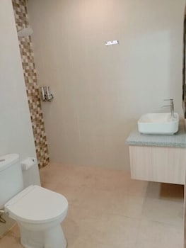 tirtha khayangan canggu