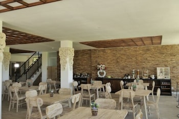 tirtha khayangan canggu