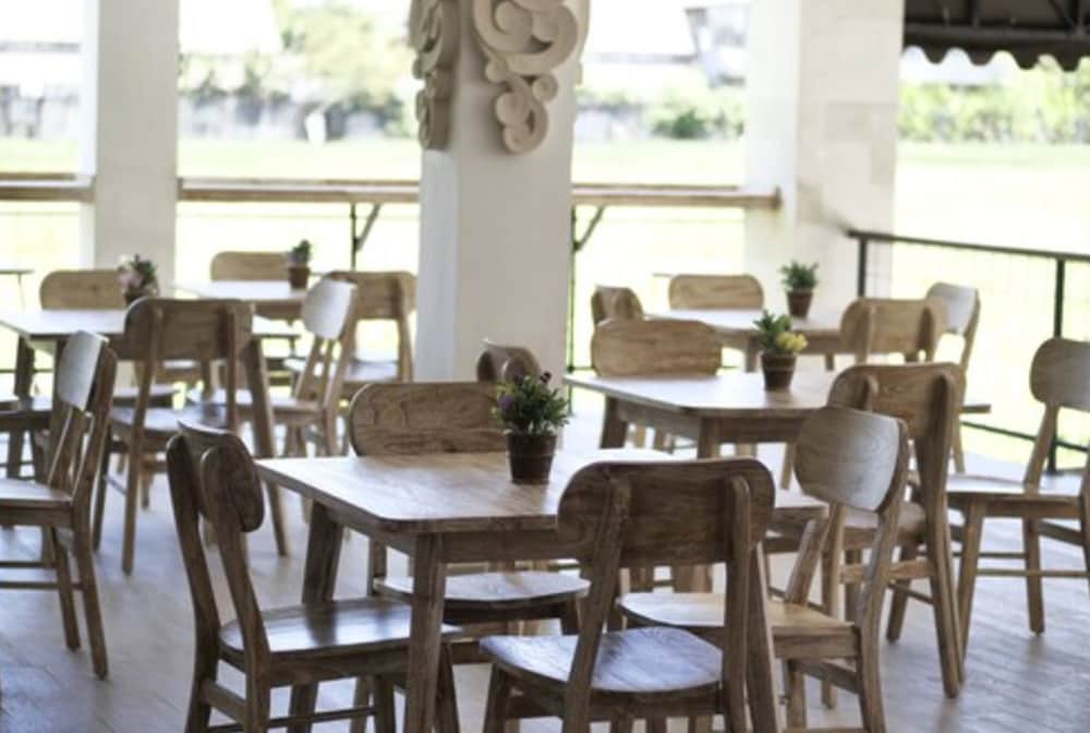 tirtha khayangan canggu