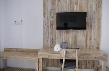 tirtha khayangan canggu