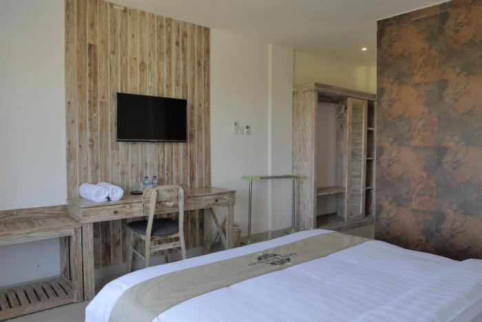 tirtha khayangan canggu