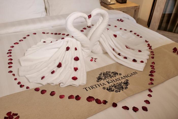 tirtha khayangan canggu