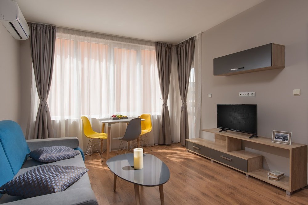 marina beach apartments