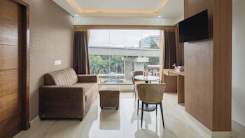 magaji comfort inn