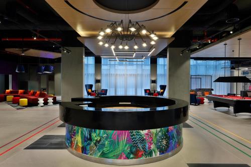 aloft dubai airport