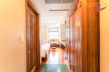 vietnam taste hotel quy nhon beachfront