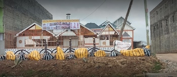 the delta falls hotel