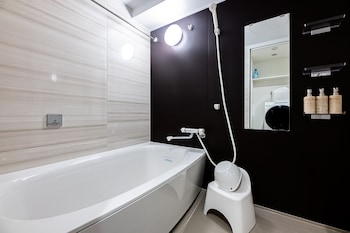 tomariehotel and condominium