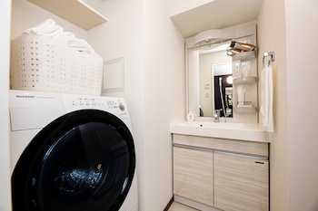 tomariehotel and condominium