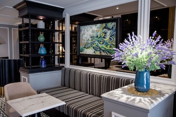 michis hotel lao cai