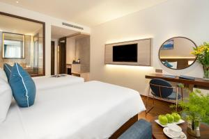 canvas danang beach hotel