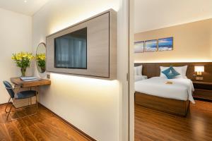 canvas danang beach hotel