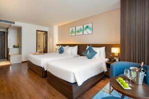 canvas danang beach hotel