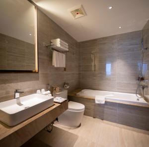 canvas danang beach hotel