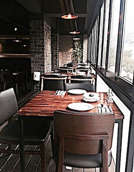 Okpo Business Hotel,,3 star