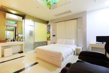 one motel