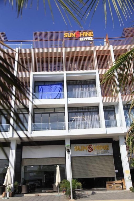 sunshine hotel