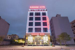 sunshine hotel