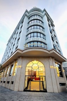 sunflower hotel