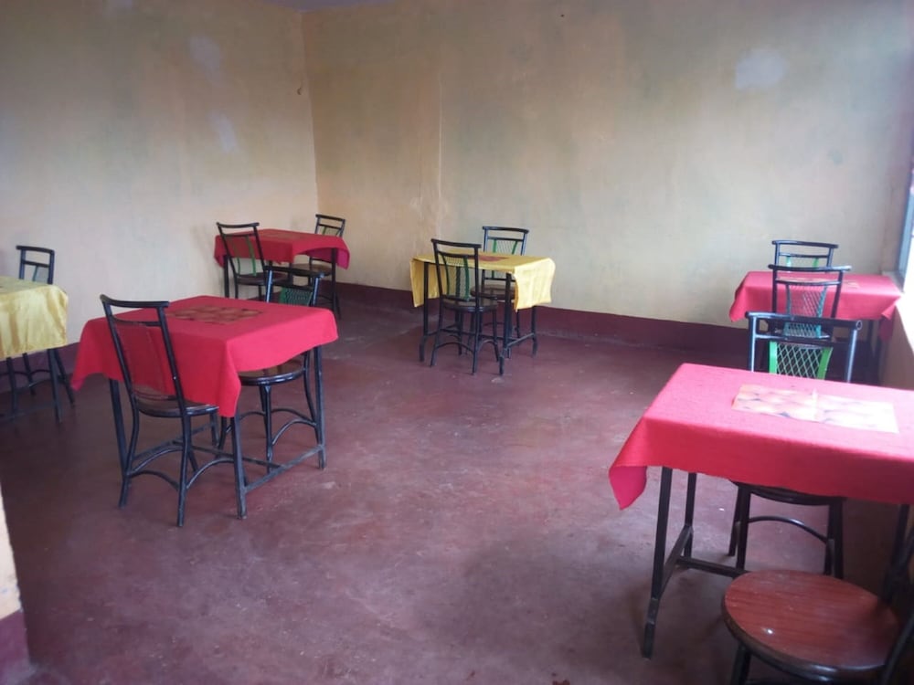 mumbi rose guest house