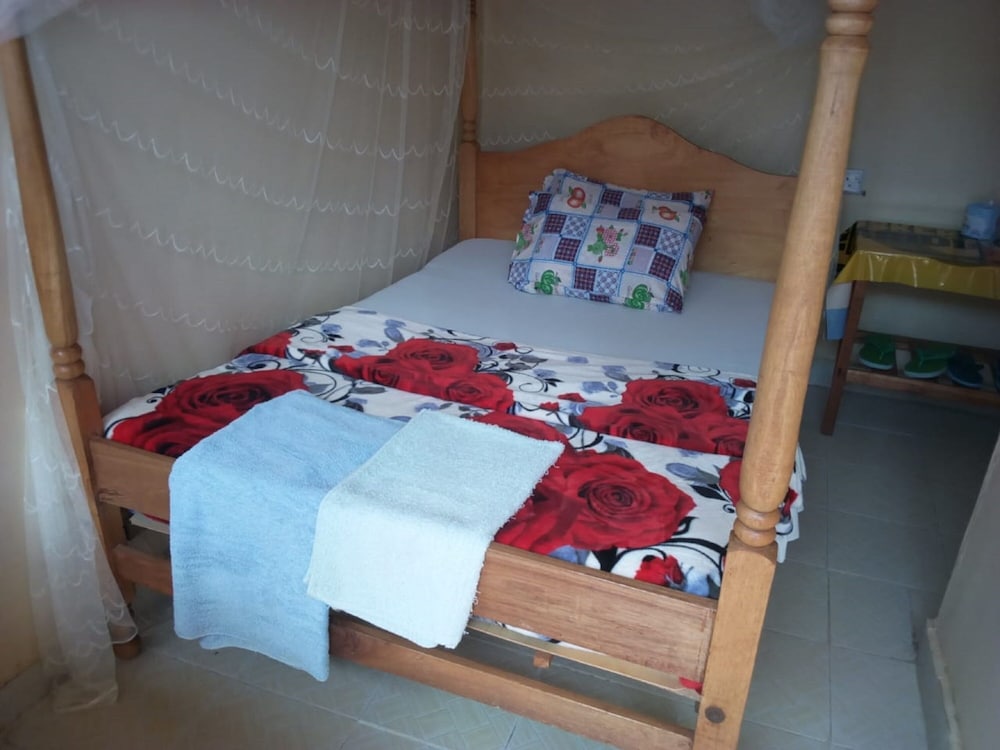 mumbi rose guest house