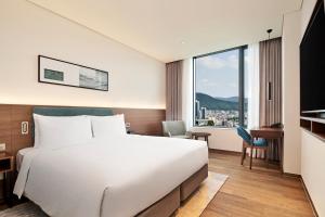 Hilton Garden Inn Seoul Gangnam,Seocho-Gu>>Gangnam,4 star