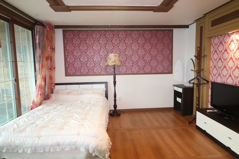 gyeongju raspberry pension