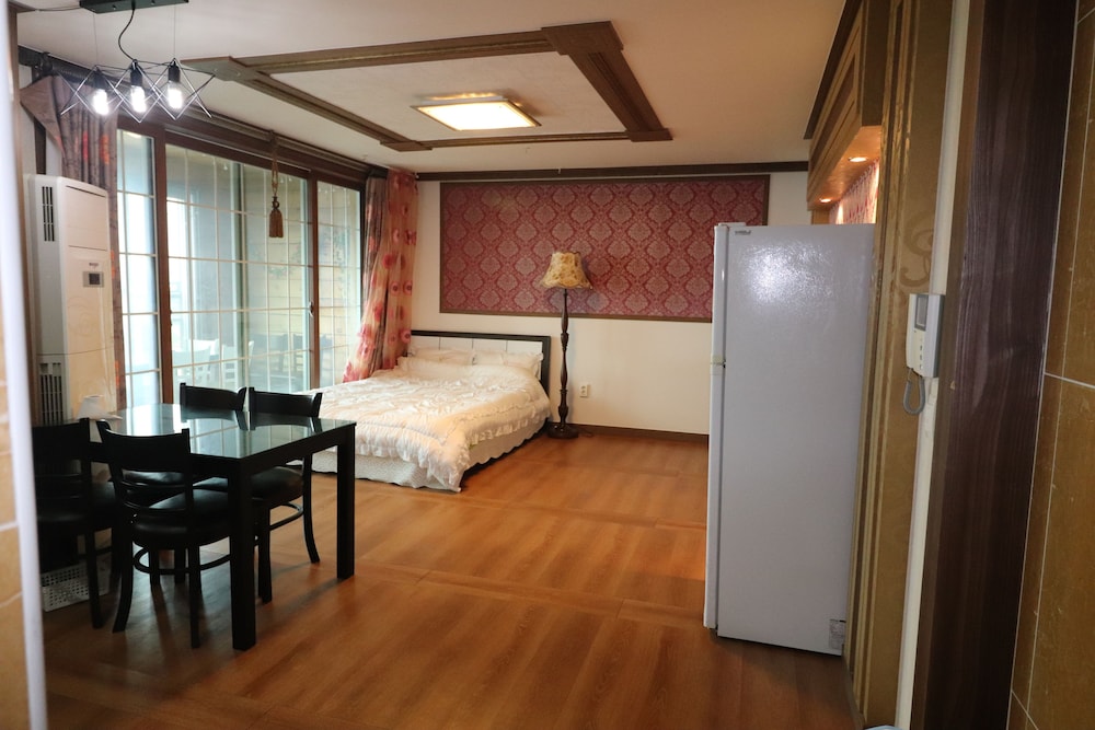 gyeongju raspberry pension