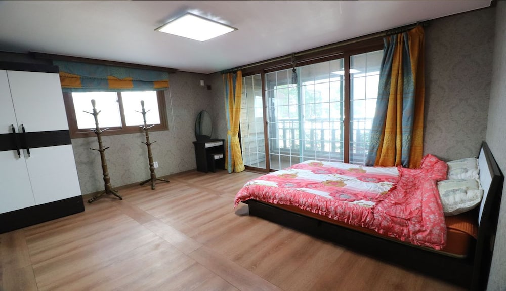 gyeongju raspberry pension