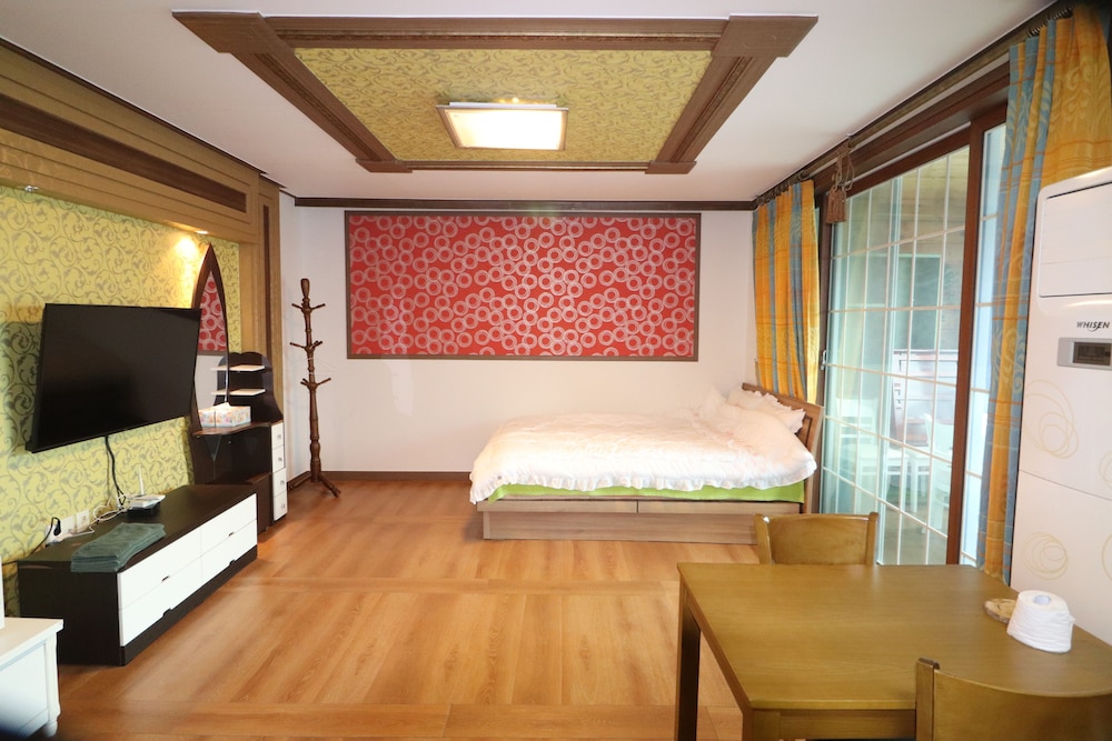 gyeongju raspberry pension