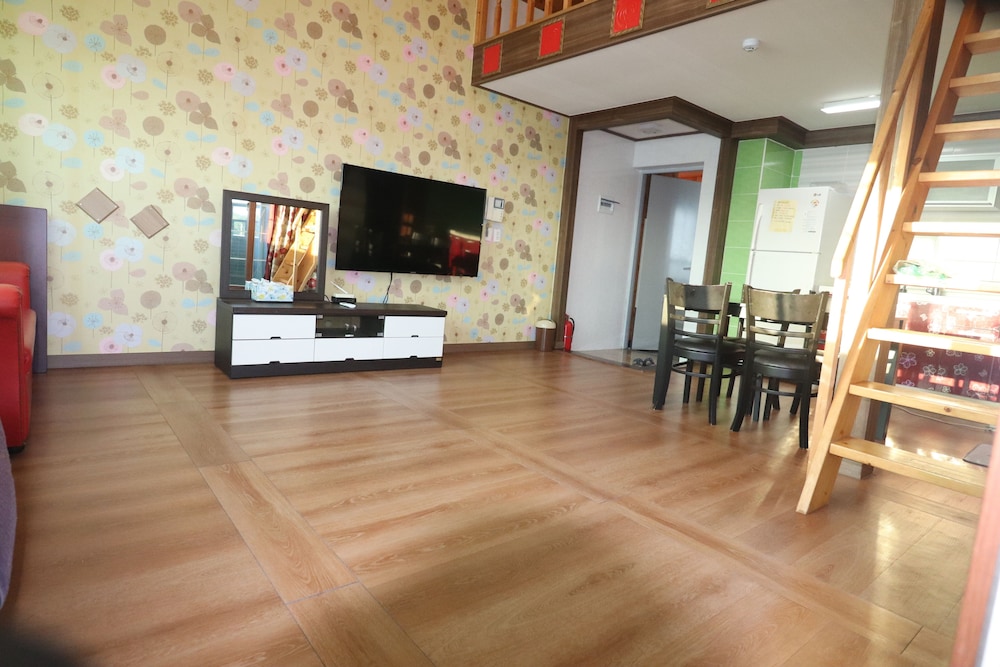 gyeongju raspberry pension