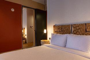 hound hotel signature