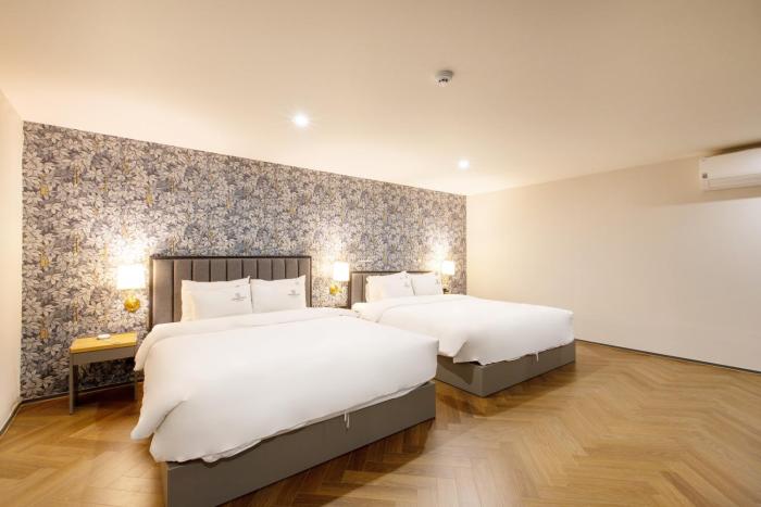 brown dot hotel minam